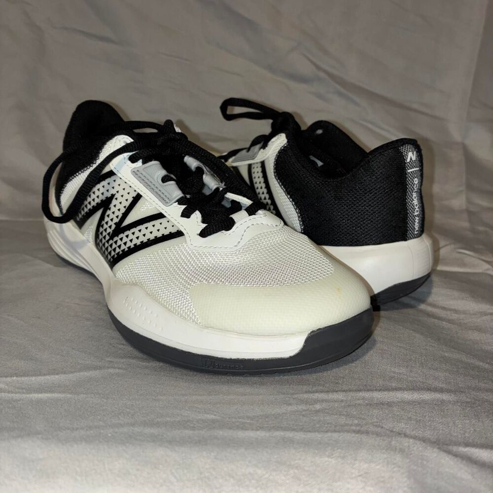 New Balance 696 Court Tennis Pickleball Shoes White Black Women’s Size 6.5 Wide